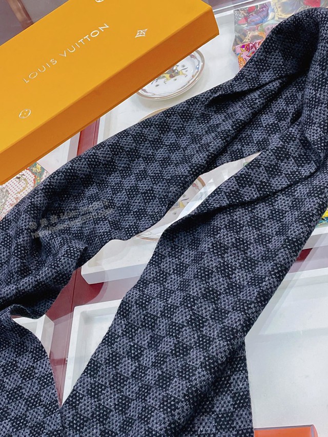 Louis Vuitton圍巾 路易威登羊毛圍巾男女通用款 LV刺繡男士圍巾  mmj1489